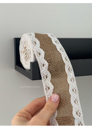 Мішковина з білим бавовняним мереживом D30122 